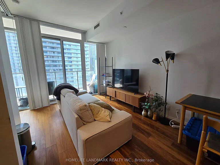 125 Peter St #2610 — Photo 8
