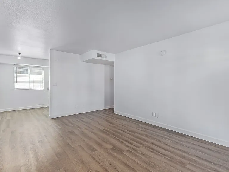2922 N 35th St #6 — Photo 16