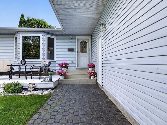 4th image of 27 Highcliff Rd