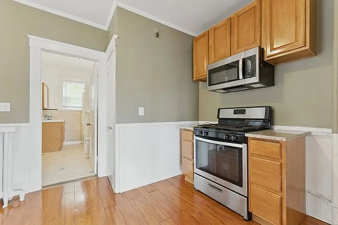 466 Locust St #2 — Photo 15