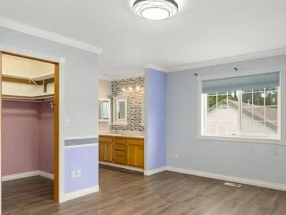 5th image of 9623 Amanda Dr NE
