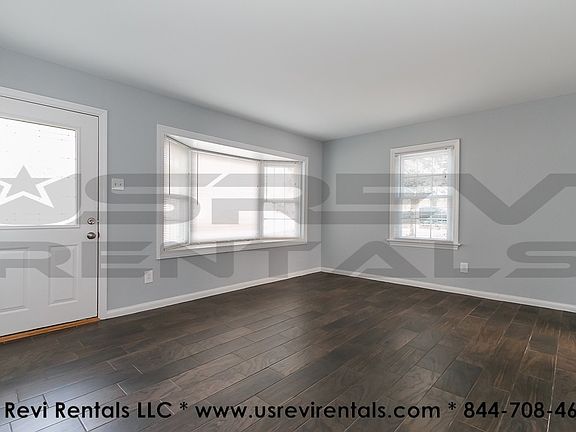 5th image of 50 Saint Maurice Ln