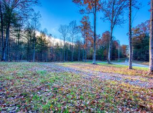 857 Cole Place Rd, Allardt, TN 38504