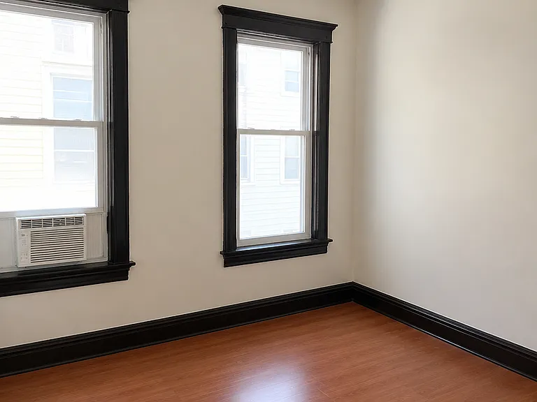 344 Madison Ave #2 — Photo 4