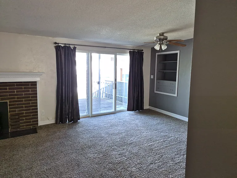 536 N Washington St — Photo 12