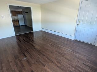 641 Newhall St #2L, Hamden, CT 06517