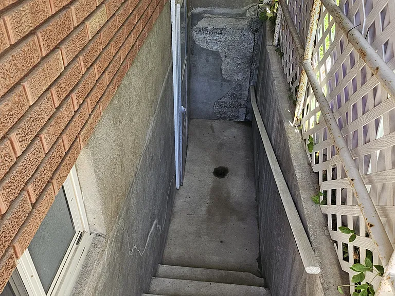 393 Tyhee Ave #1 — Photo 2