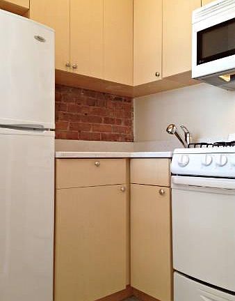 5th image of 343 W 14th St #5W
