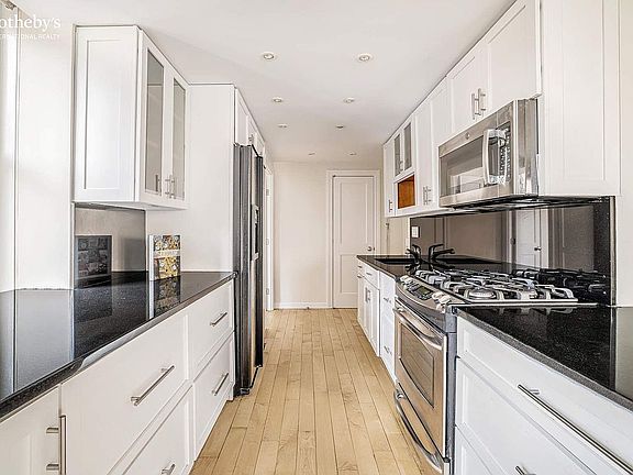 3rd image of 444 E 86th St APT 14H