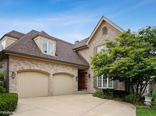 49 Tartan Lakes Dr, Westmont, IL