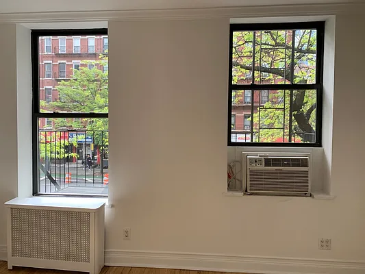 Rented by Douglas Elliman | media 14