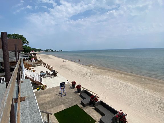 5th image of 4345 Erie Rd