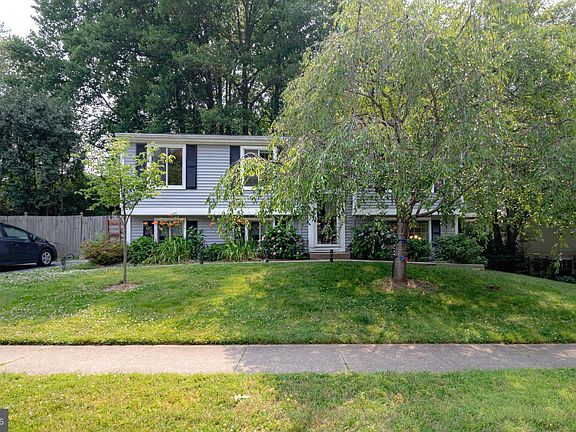 2nd image of 8467 Ararat Ct