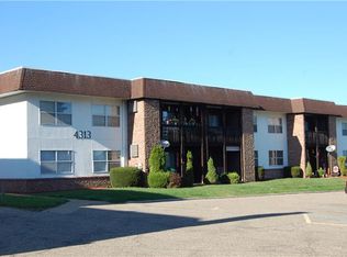 4313 Earl Dr APT B3, Steubenville, OH 43953