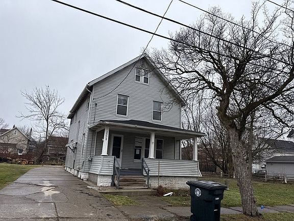 3rd image of 2278 11th St SW