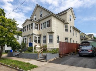 23-25 Wigwam Pl, Springfield, MA 01108