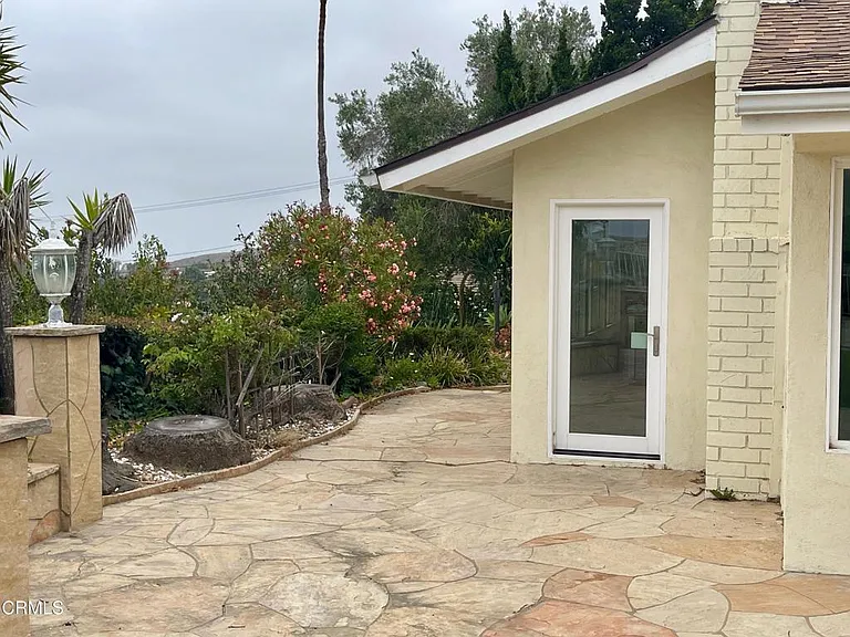 1148 Colina Vis — Photo 26