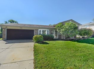 1002 Hastings Ln, Hanover Park, IL
