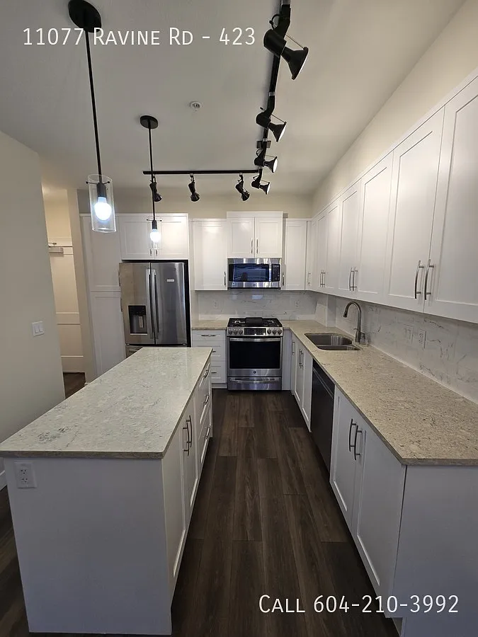 Building Photo - 11077 Ravine Rd #423