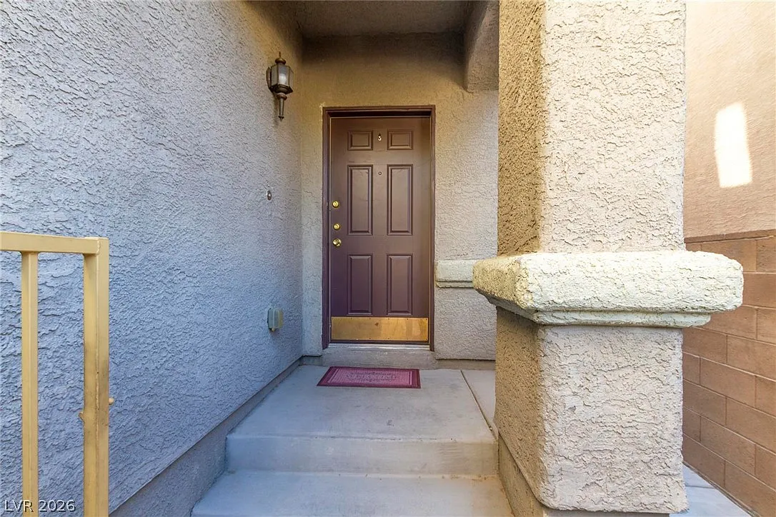 4 bed, 2.5 bath, 1853 sqft, $2,150 — Photo 3