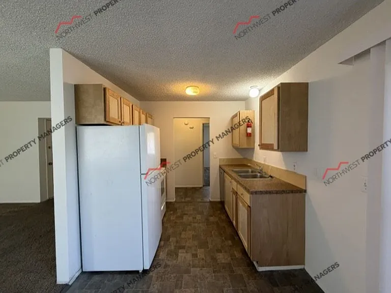 1101 Woodland Ave — Photo 15