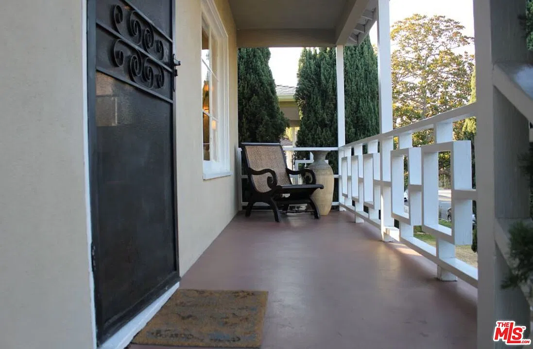 3 bed, 3.0 bath, 2000 sqft, $7,500 — Photo 4