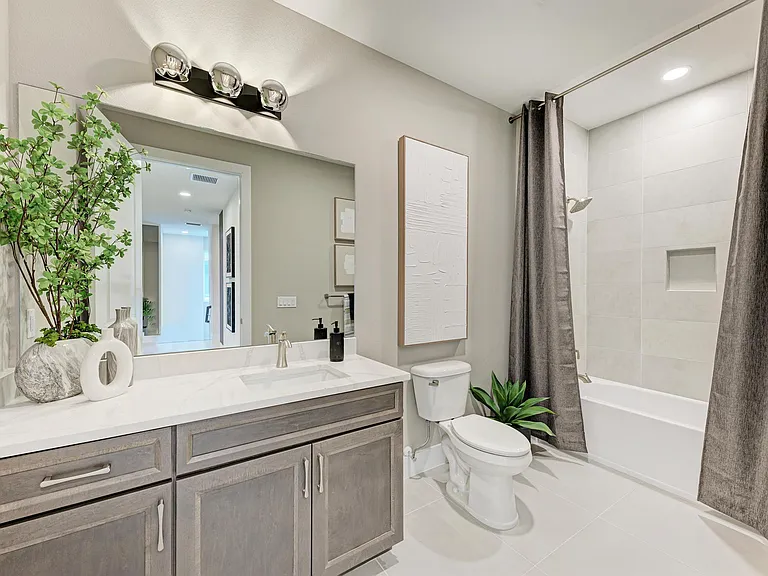 10016 Rembrandt Way #201 — Photo 14