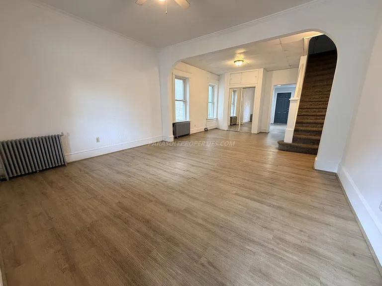 1414 Linden St — Photo 4