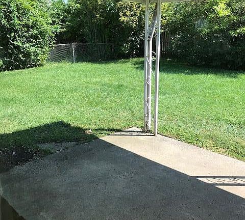 5th image of 5668 Shady Oak St