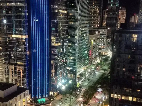 1060 Brickell Ave, Miami, FL
