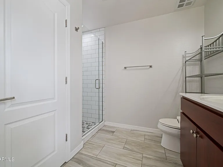 17 W Vernon Ave #619 — Photo 13