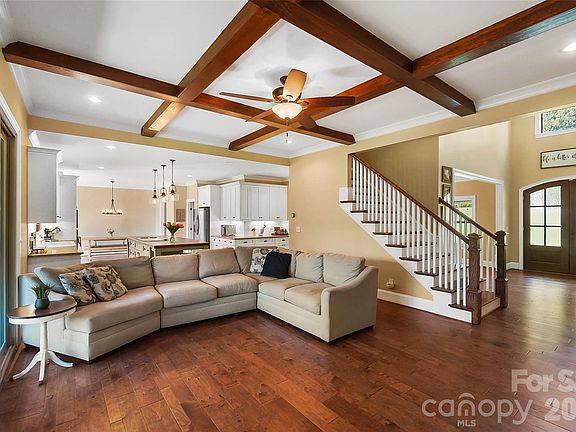 5th image of 3612 Lake Twitty Dr