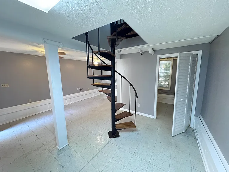 817 N Forest Dr — Photo 11