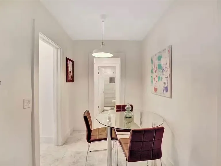 174 NE 47th St #102 — Photo 2