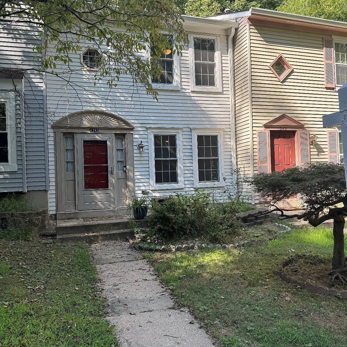 2 bed, 1.0 bath, 792 sqft, $2,000 — Photo 1