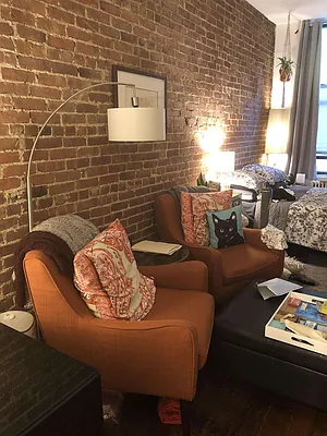 Rented by Addison Property Group | media 9