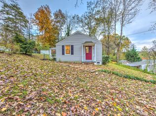 101 Crescent Rd, Norris, TN 37828