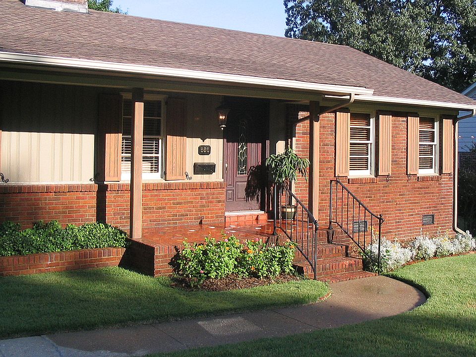 1st image of 565 Saint Nick Dr