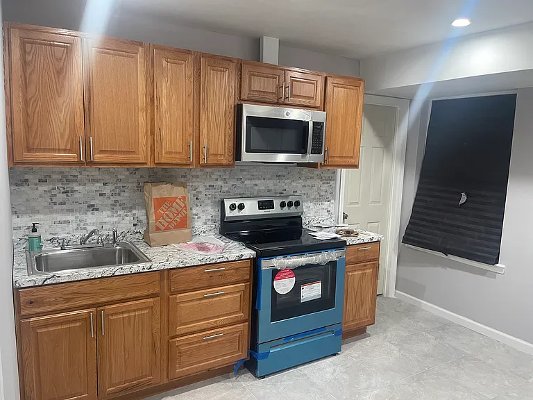218 Hunterdon St #2 — Photo 2