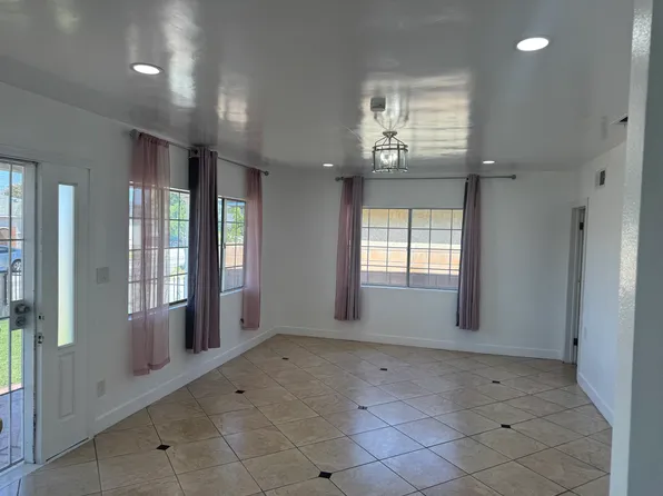 11602 Faculty Dr, Norwalk, CA 90650