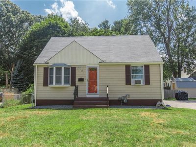 12 Fisher Ave, Warwick, RI, 02886