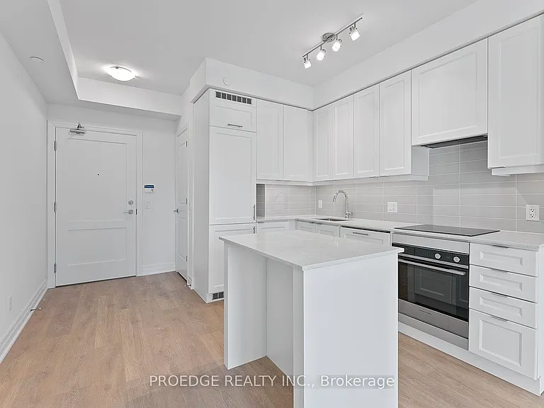 30 Elm Dr W #801 — Photo 6