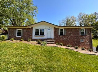 1905 Brook Hollow Rd, Johnson City, TN 37604