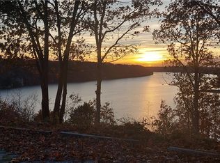 4268 Saw Mill Rd, Stover, MO 65078