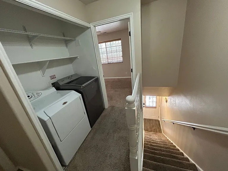 1045 N 1725 W — Photo 25