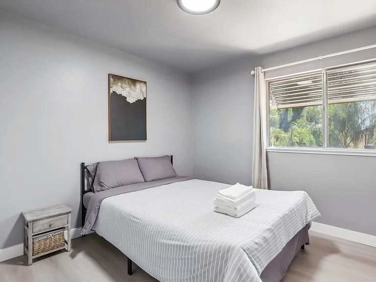 8560 Fern Crest Way — Photo 17