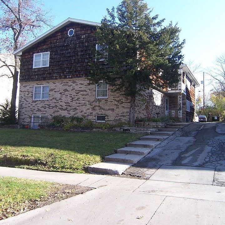 2nd image of 216 Campus Ave Unit 9