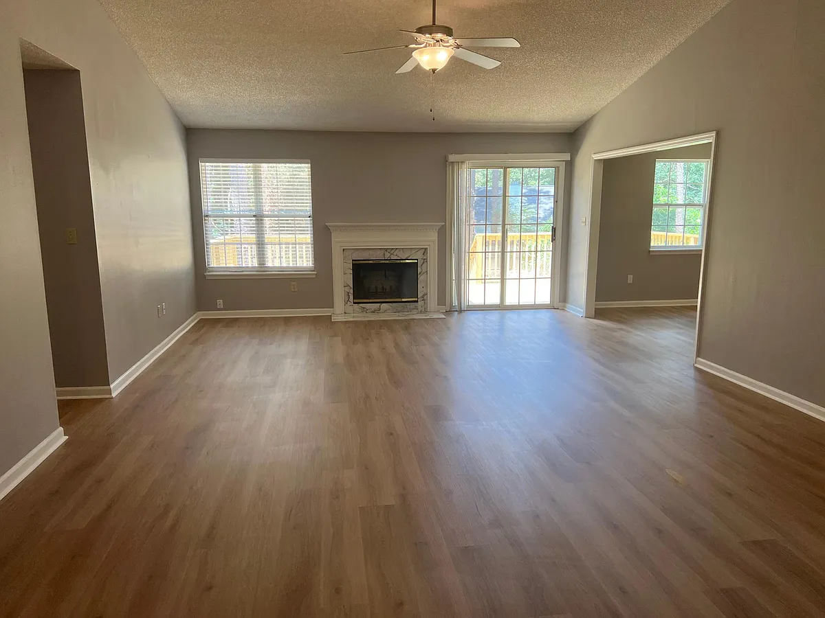 Living Room - 1686 Copperfield Cir