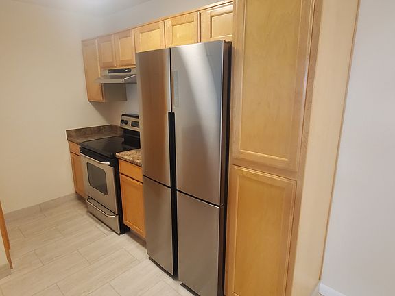 5th image of 2938 N 61st Pl Unit 147