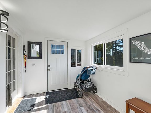 5th image of 3111 Esson Rd